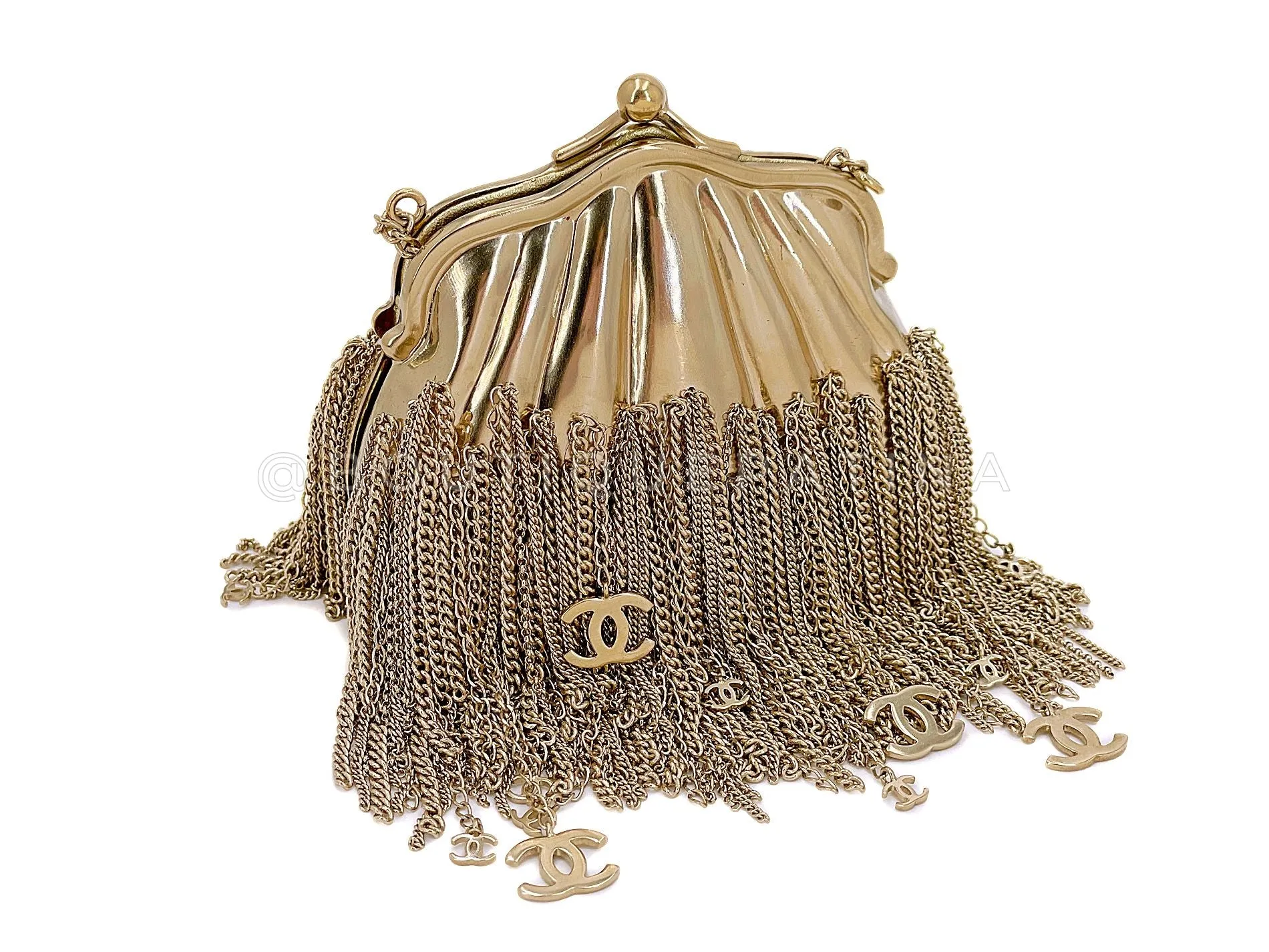 Chanel 2004 Vintage Gold Plated CC Fringe Minaudière Kisslock Clutch Bag 7VI