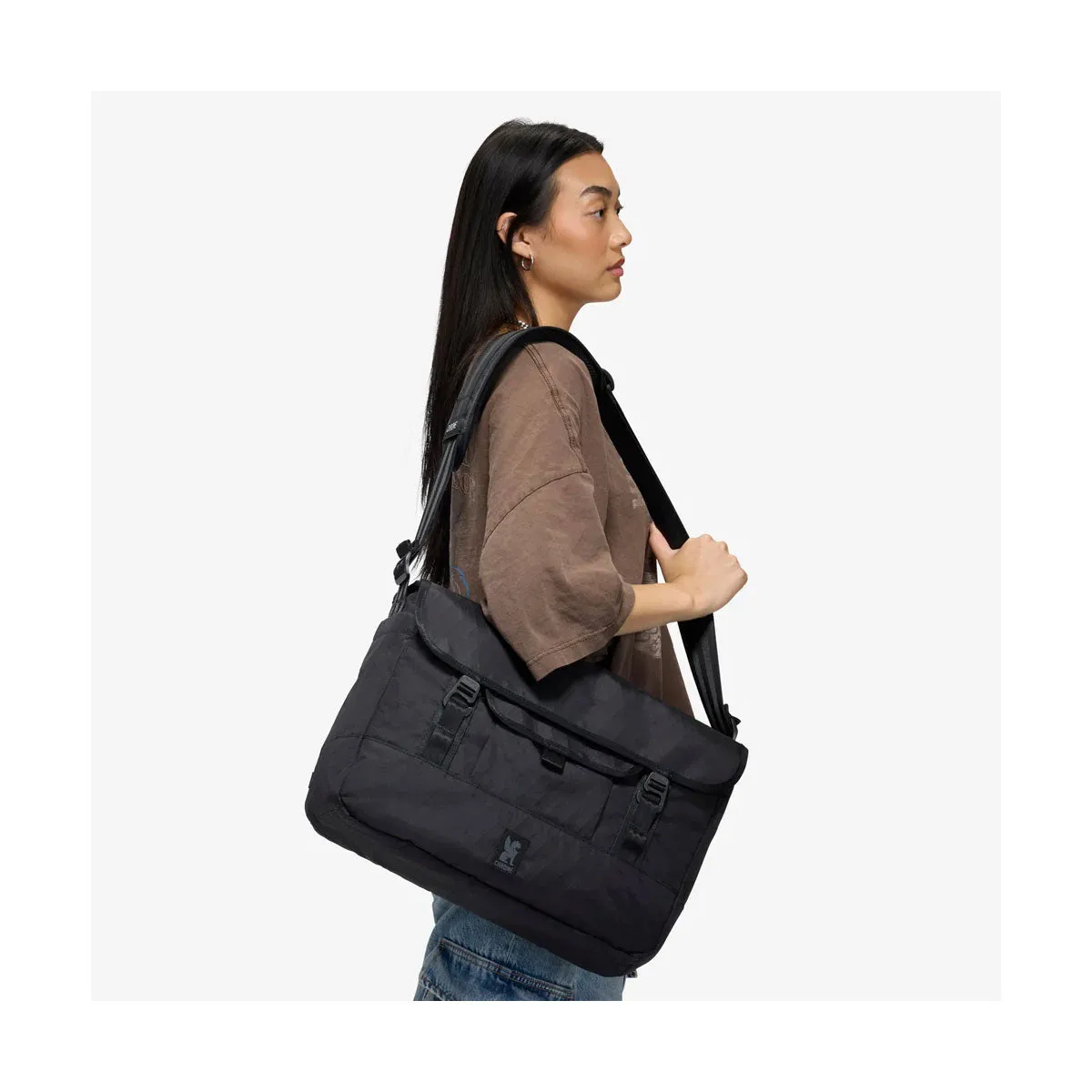 Chrome Industries : Midtown 20L Messenger : Black X