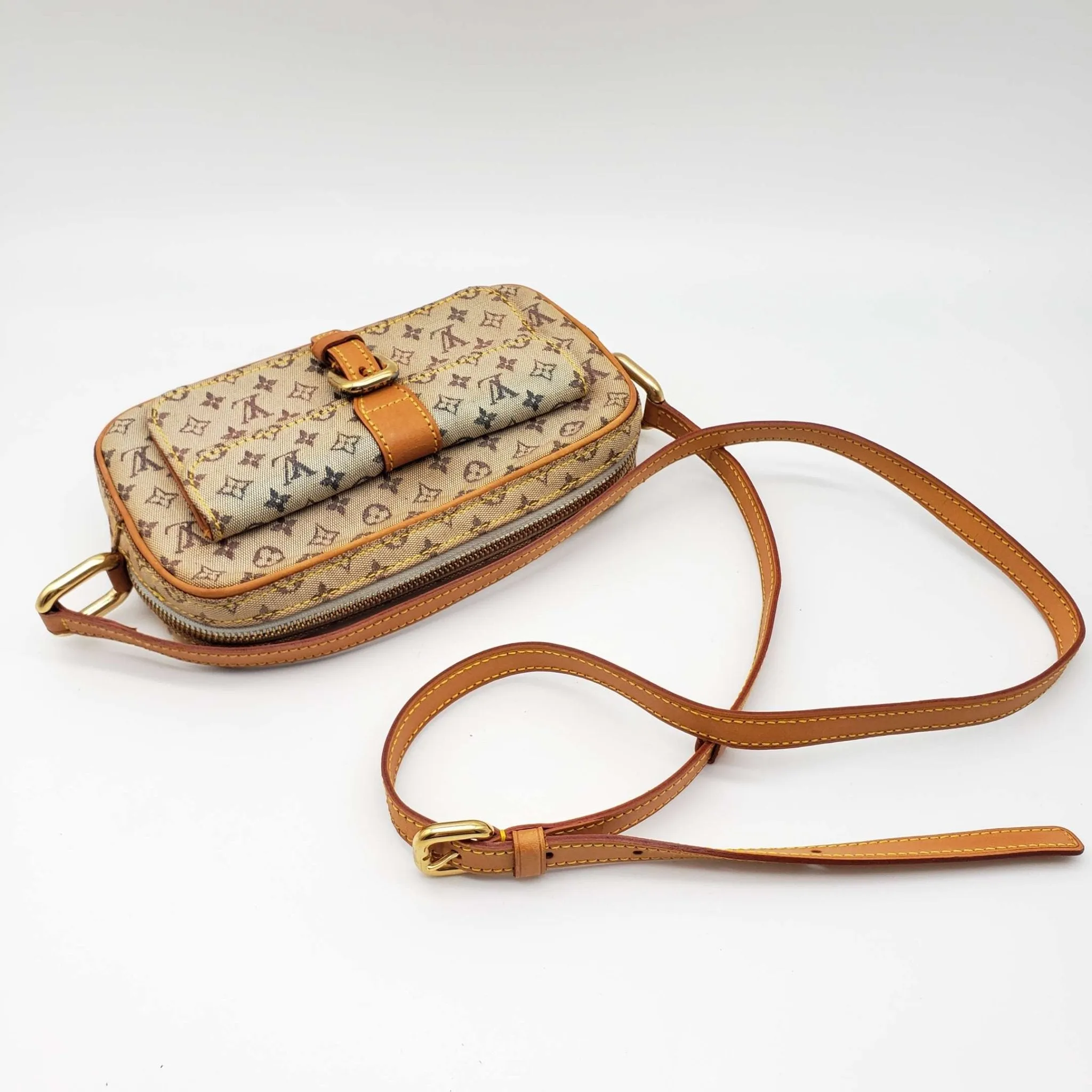 Louis Vuitton Juliette MM Shoulder Bag