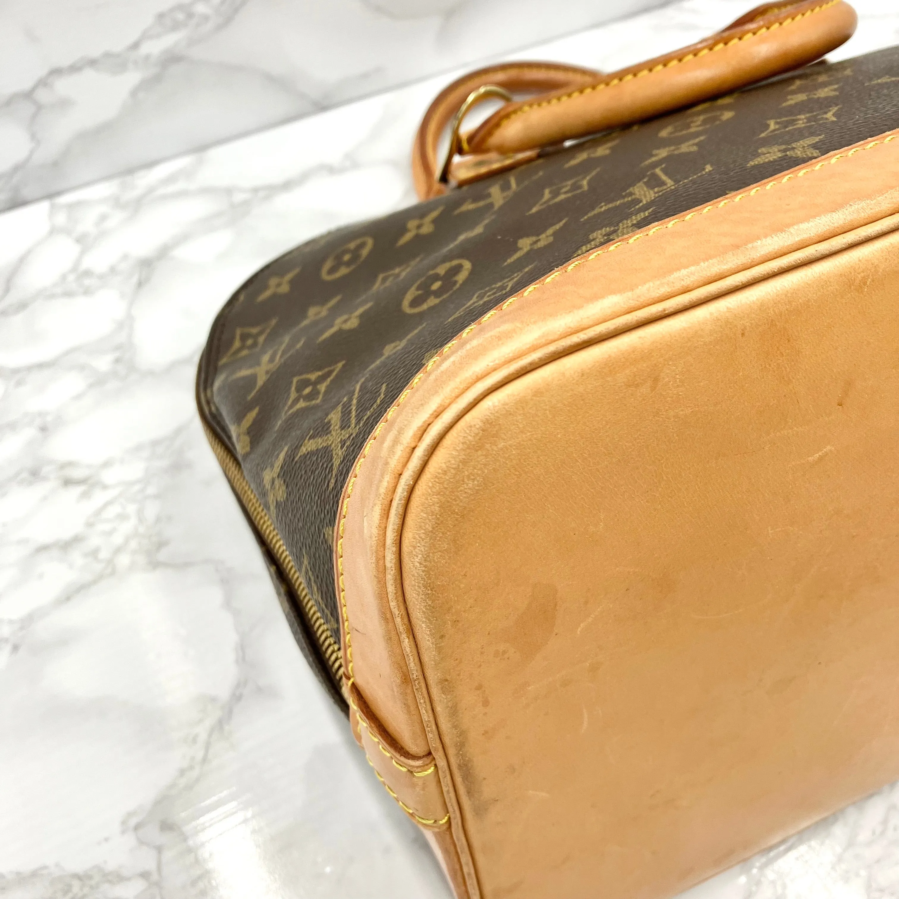 LOUIS VUITTON Monogram Alma PM