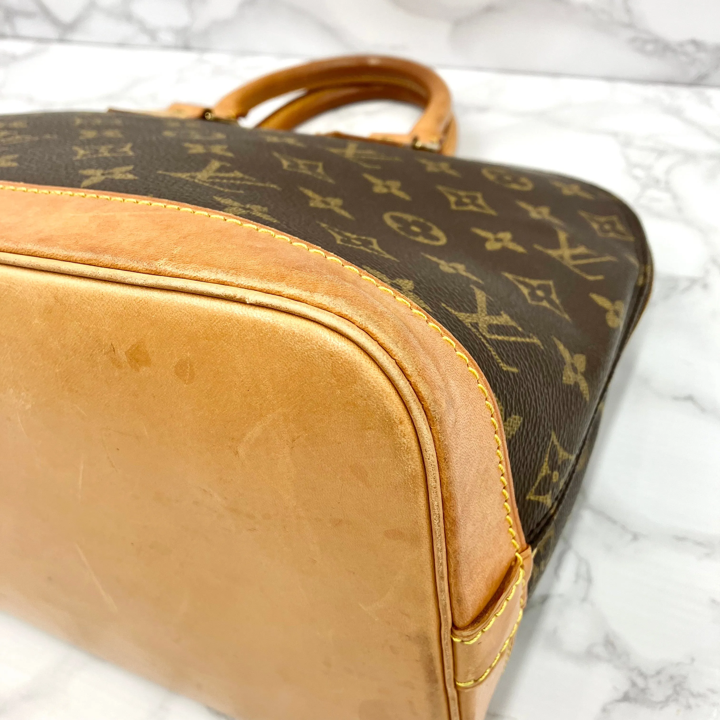 LOUIS VUITTON Monogram Alma PM