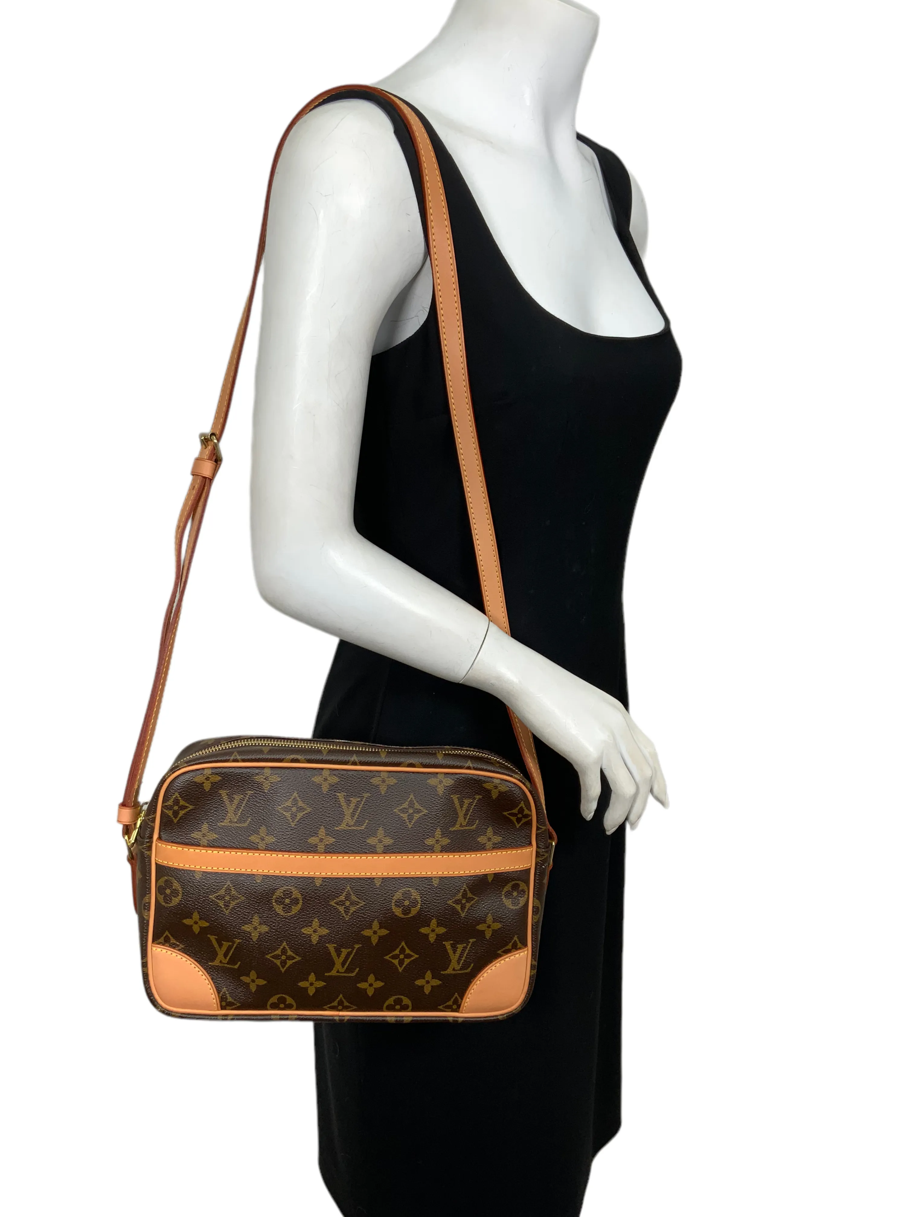 Louis Vuitton Monogram Canvas Trocadero 27 Bag