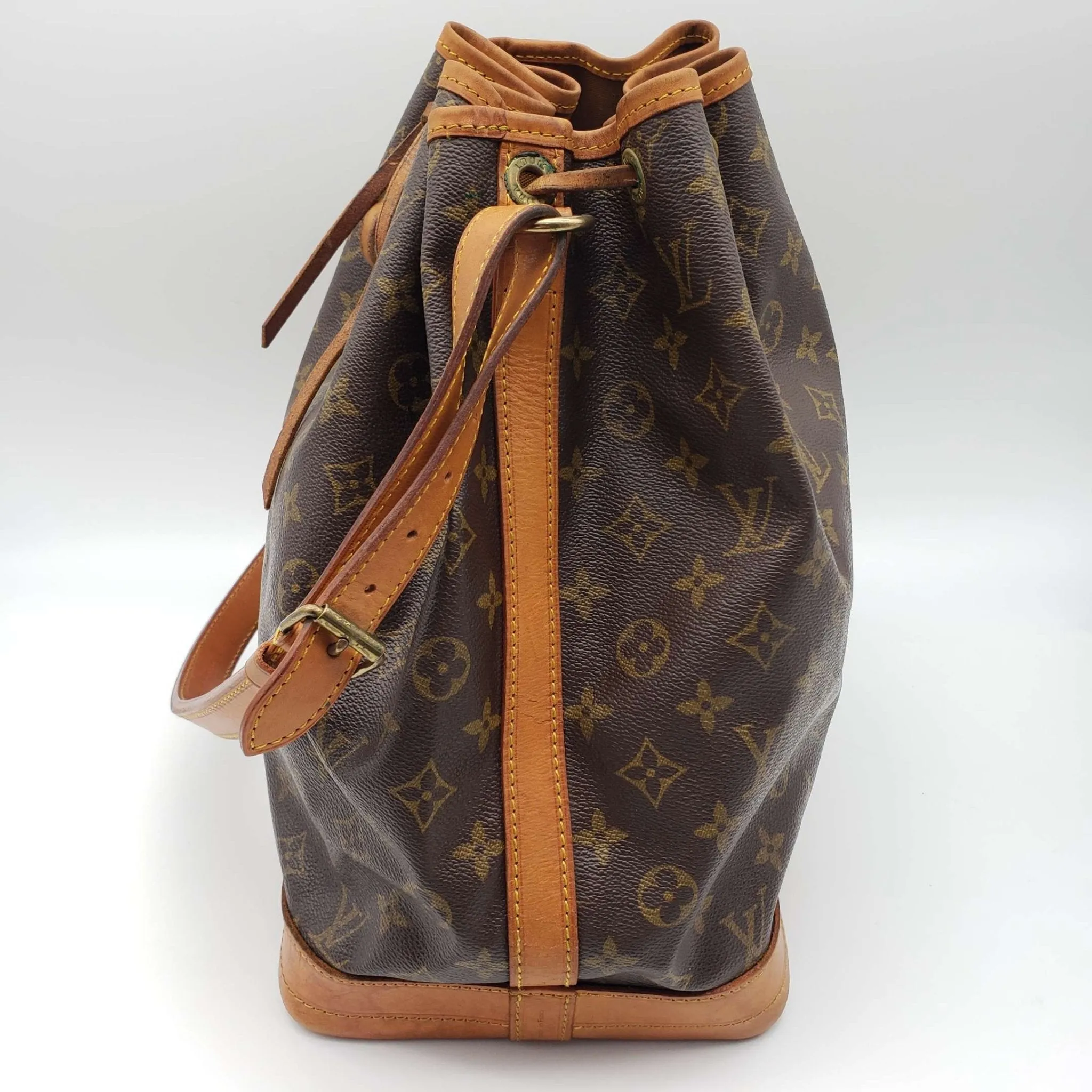 LOUIS VUITTON MONOGRAM PETIT NOE DRAWSTRING BAG