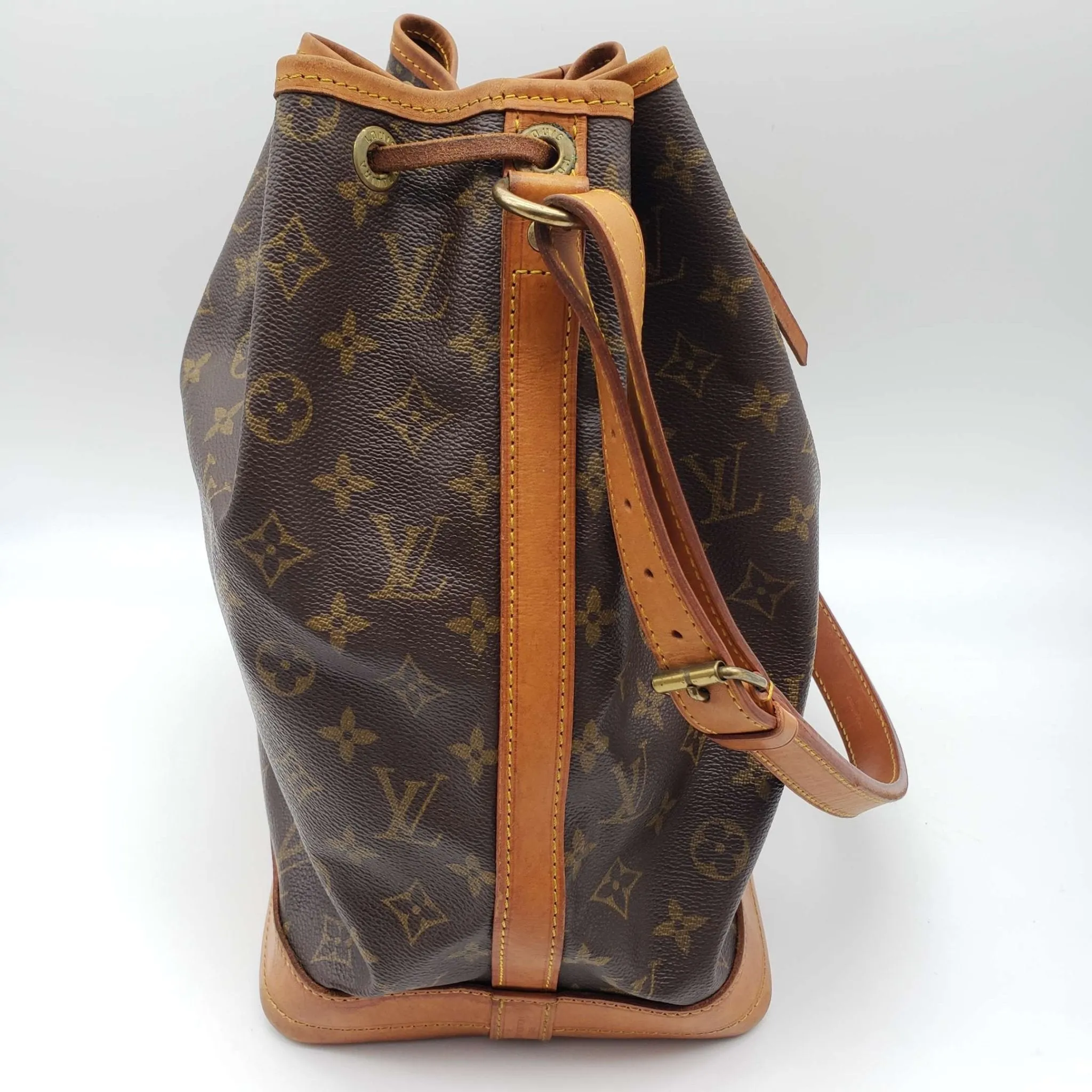 LOUIS VUITTON MONOGRAM PETIT NOE DRAWSTRING BAG