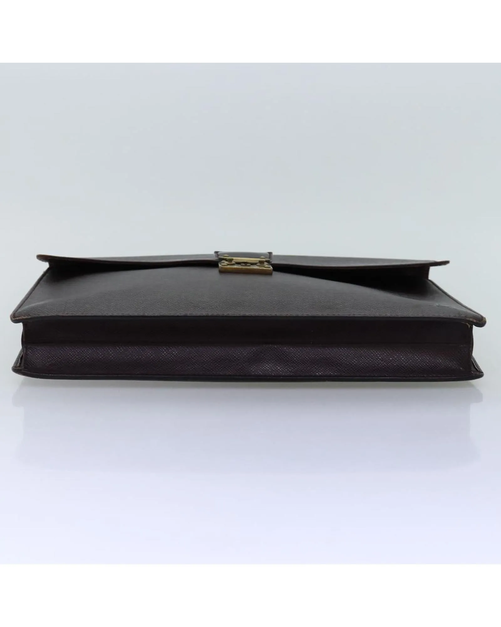 Taiga Leather Business Bag in Acajou