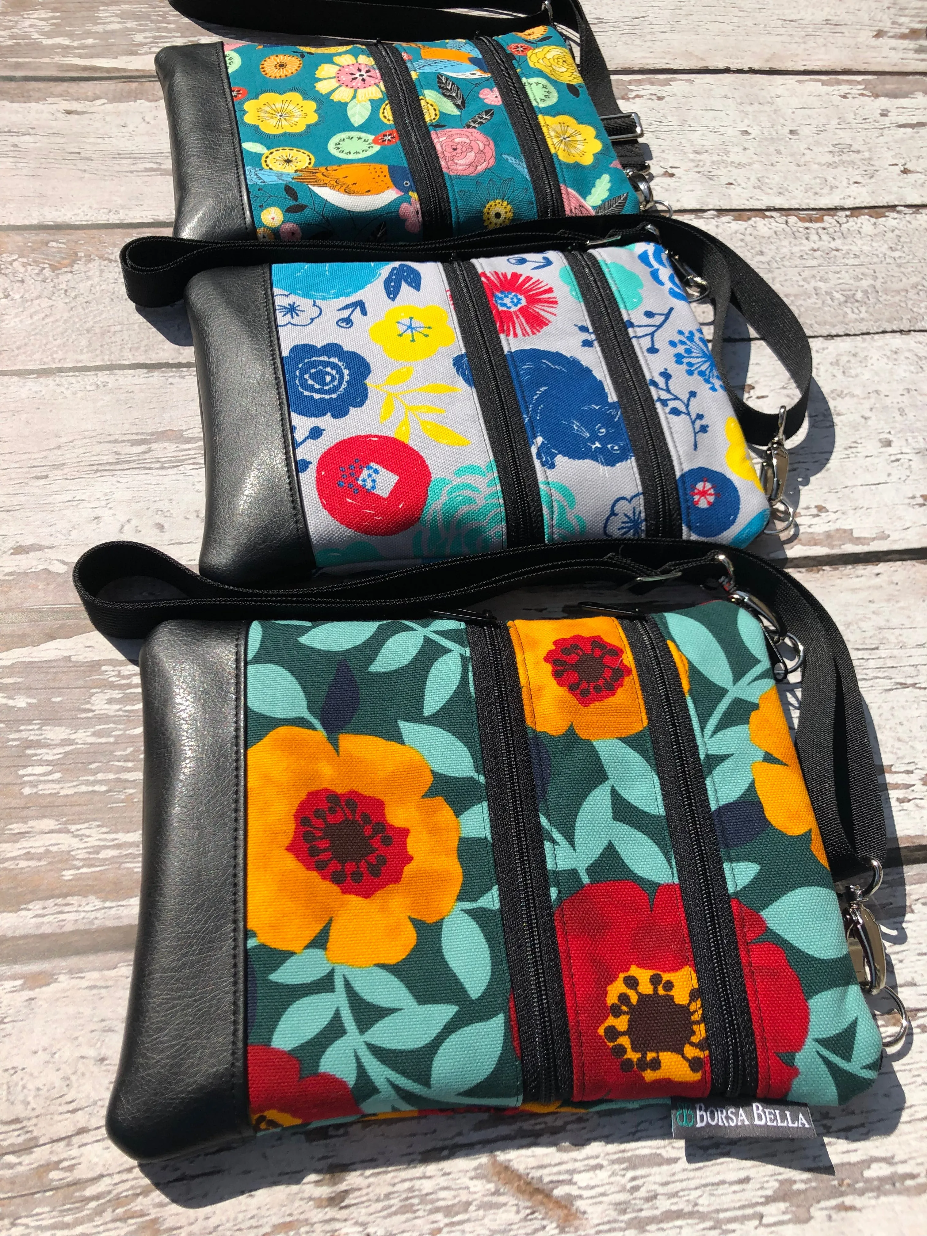 Travel Bags Crossbody Purse - Cross Body - Faux Leather - Tablet Purse -  Daisy Kitty Canvas Fabric